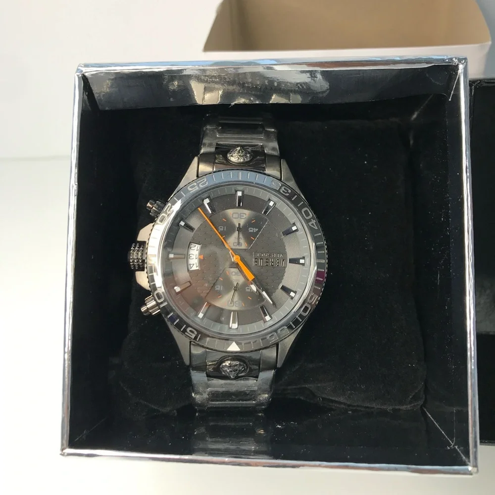 New VERSUS VERSACE Gents Griffith Watch VSPZZ062